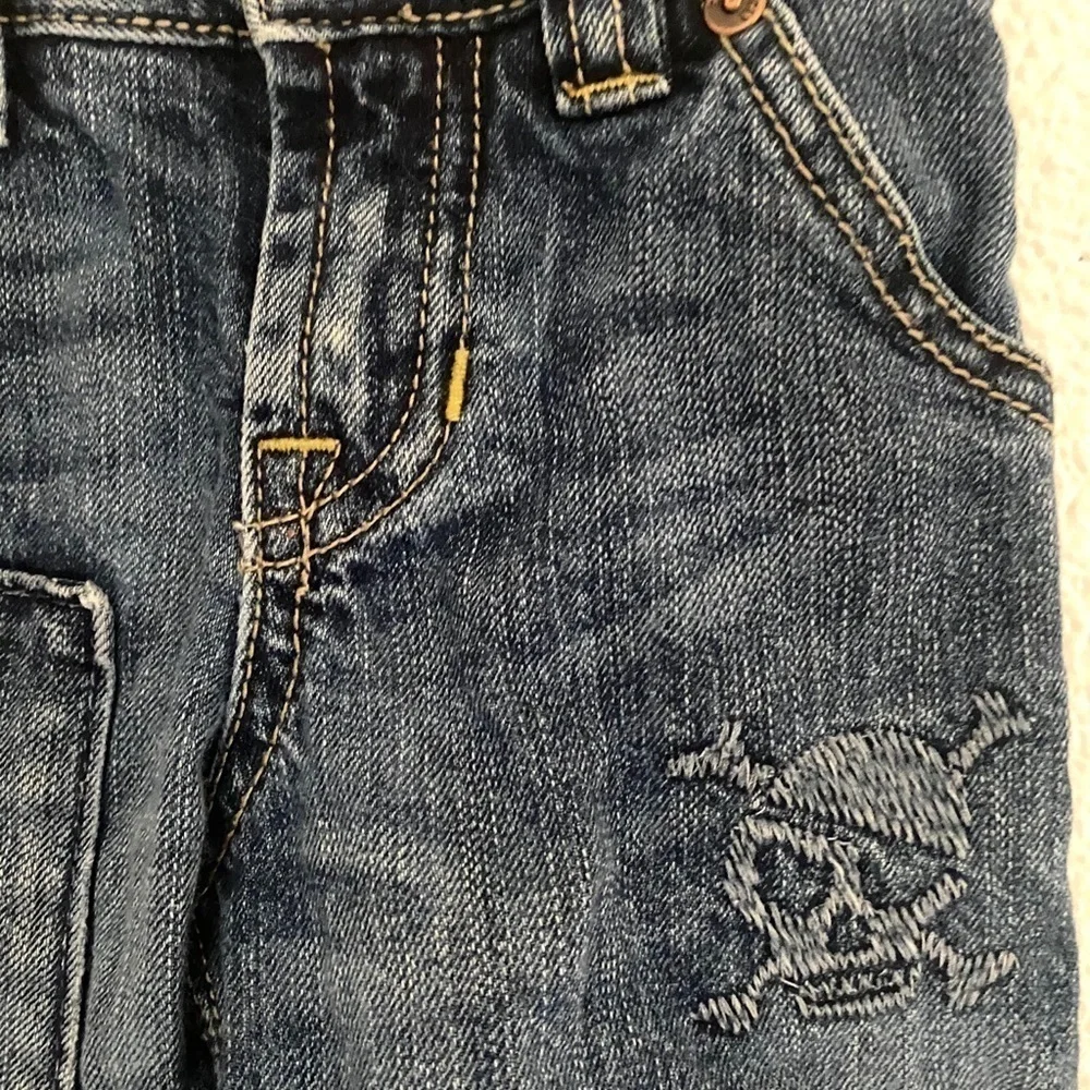 GAP denim skull patch jeans size 12-18 months